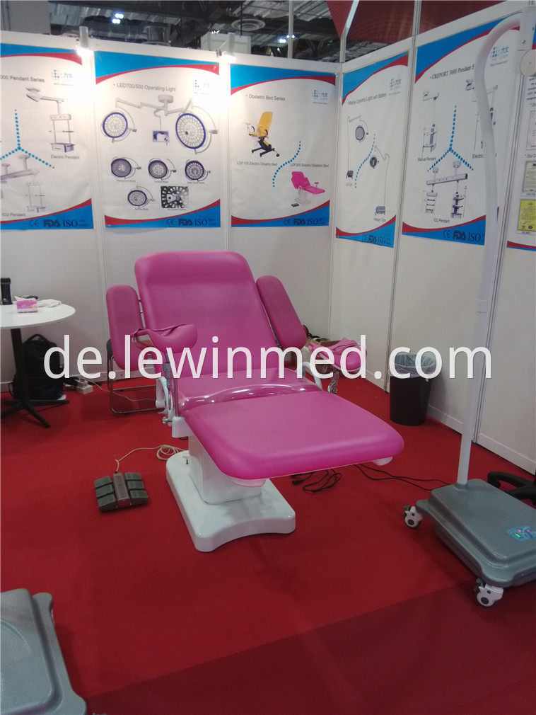 electric gynecological bed (17)